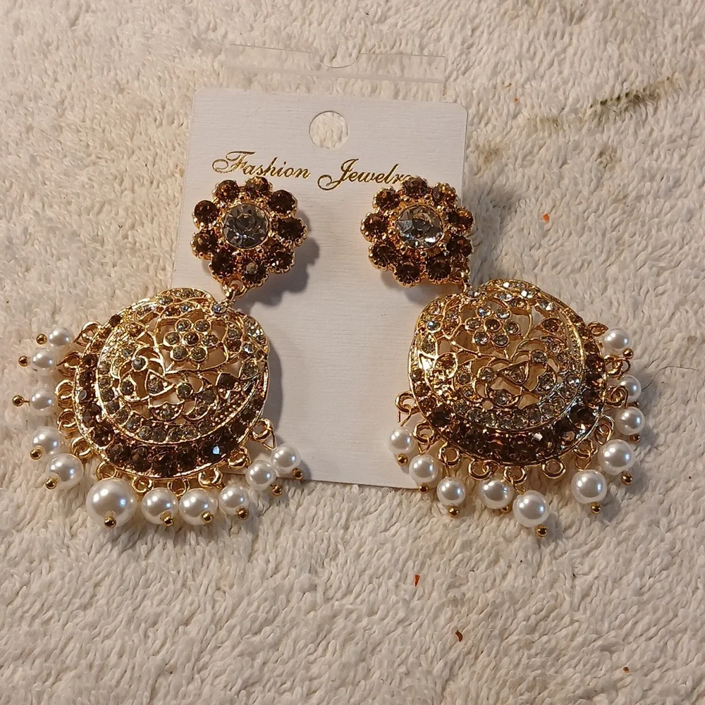 Gold Tone Pearls And Purple Stones Pierced Earrings